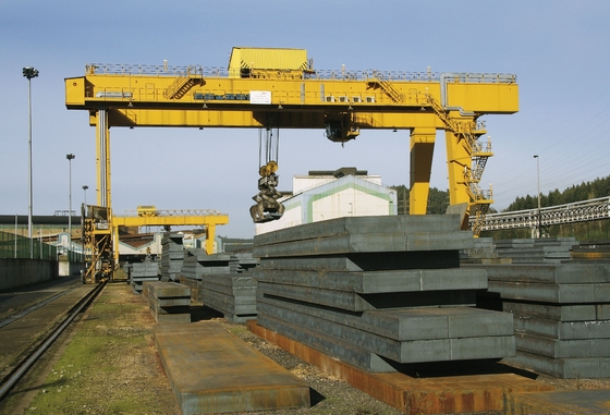 Taş Fabrikasında Açık MG Model İnşaat Portal Vinç 32ton