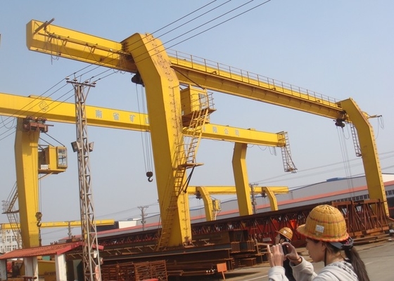 5T-32T Raylı Portal Vinç 380V 60HZ 3 Fazlı Taş Mermer Vinç
