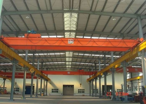 Arabalı QD35T Çift Kirişli Gezer Vinç Kullanan Endüstriyel Atölye