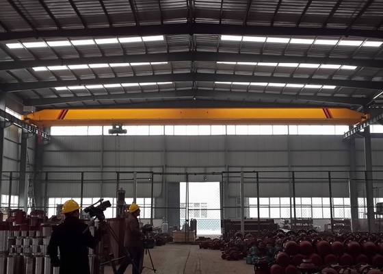 Açıklık 7.5-31.5m 20 Ton Köprü Vinç Tek Kirişli EOT Vinç 8m/Dk Kaldırma Hızı