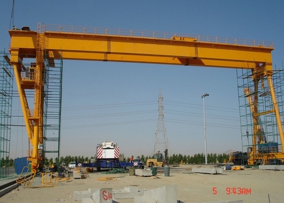 Kafes Tipi 500T Çift Kirişli Portal Vinç 28.5M Açıklıklı Açık Hava Gezer Vinç