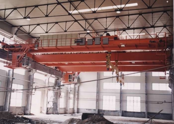 Q235B Q345C 32 tonluk köprü vinci Atölyesi Çift bantlı yukarıdaki yolcu vinci