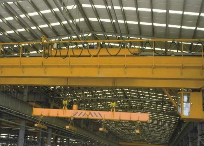 Depo Çifte Girder Eot Crane Kırmızı veya Özel Renk